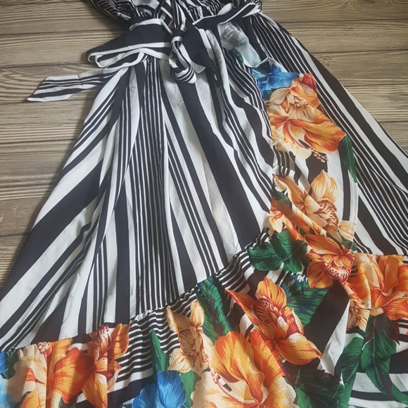 Flying Tomato Floral Maxi  Dress - Picture 5 of 5